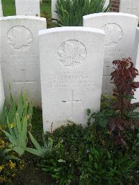 Canada Cemetery Tilloy Les Cambrai - Dunford, E J